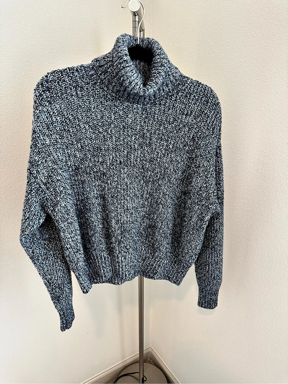 Future Collective Reese Blutstein Women's Turtle Neck Sweater Blue & White Size